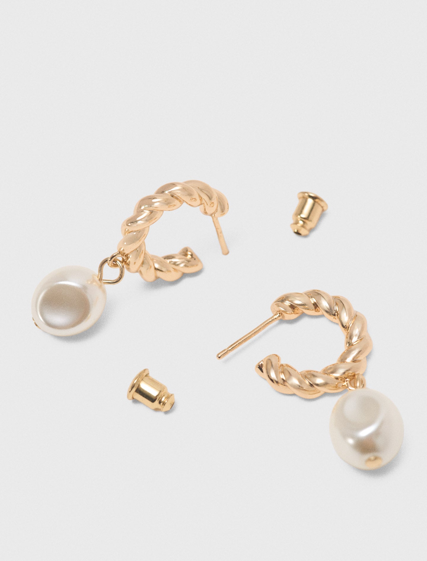 Twisted bead hoop earrings Gold