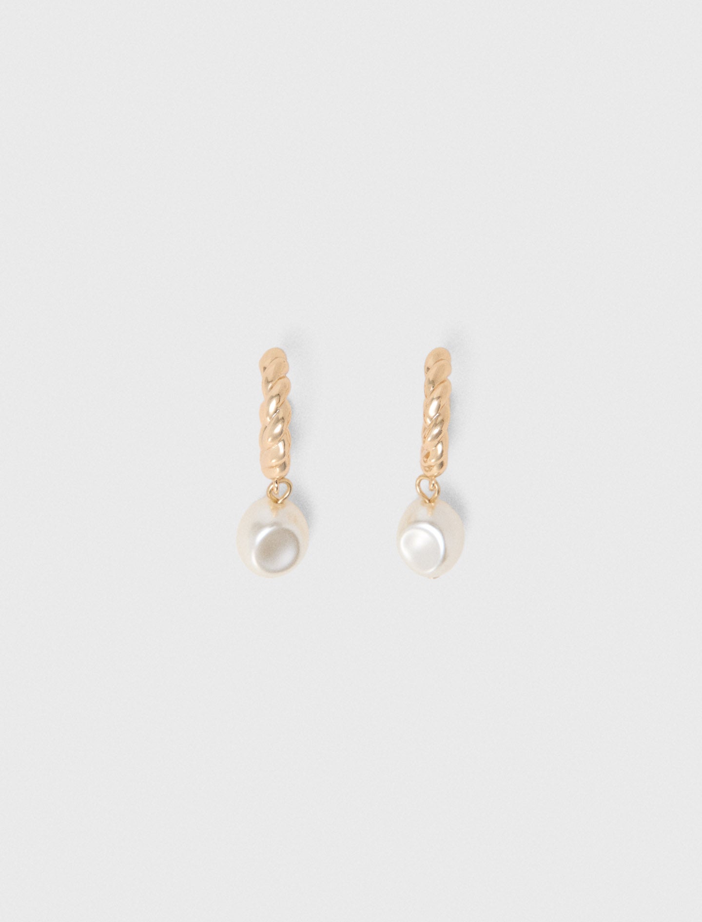 Twisted bead hoop earrings Gold