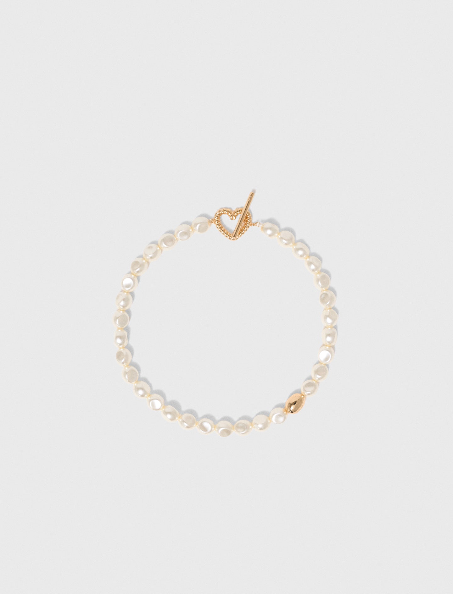 Pearl choker necklace Gold