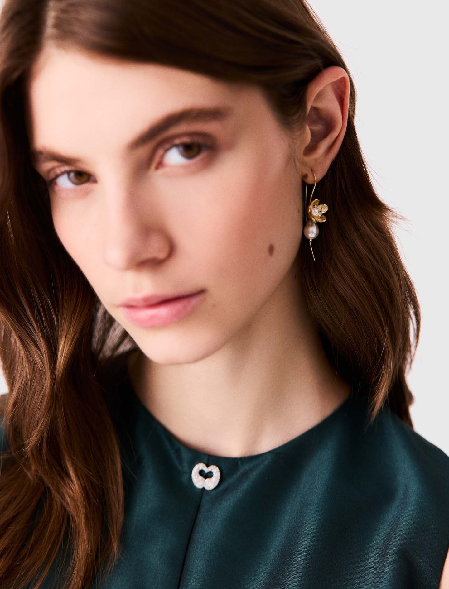 Fine flower earrings Gold