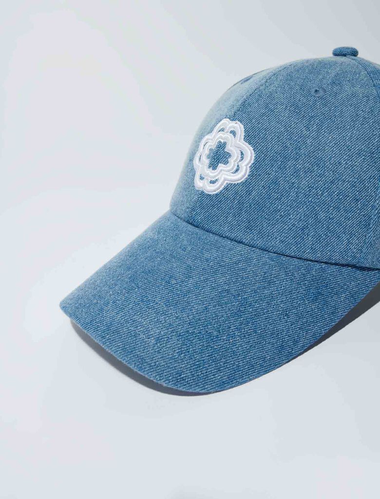 Blue-Denim cap with clover logo