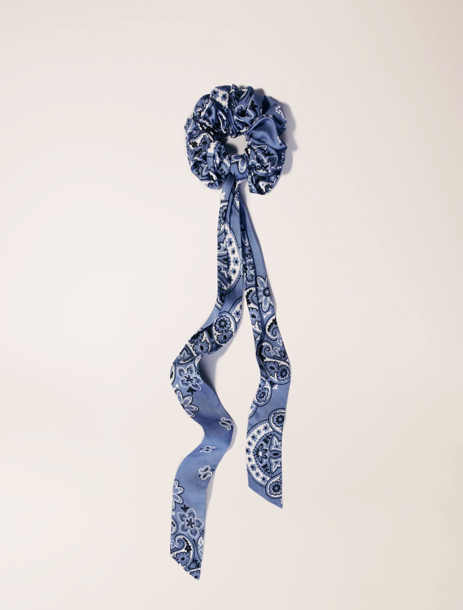 Blue bandana print-featured-Scrunchie with printed ribbon scarf