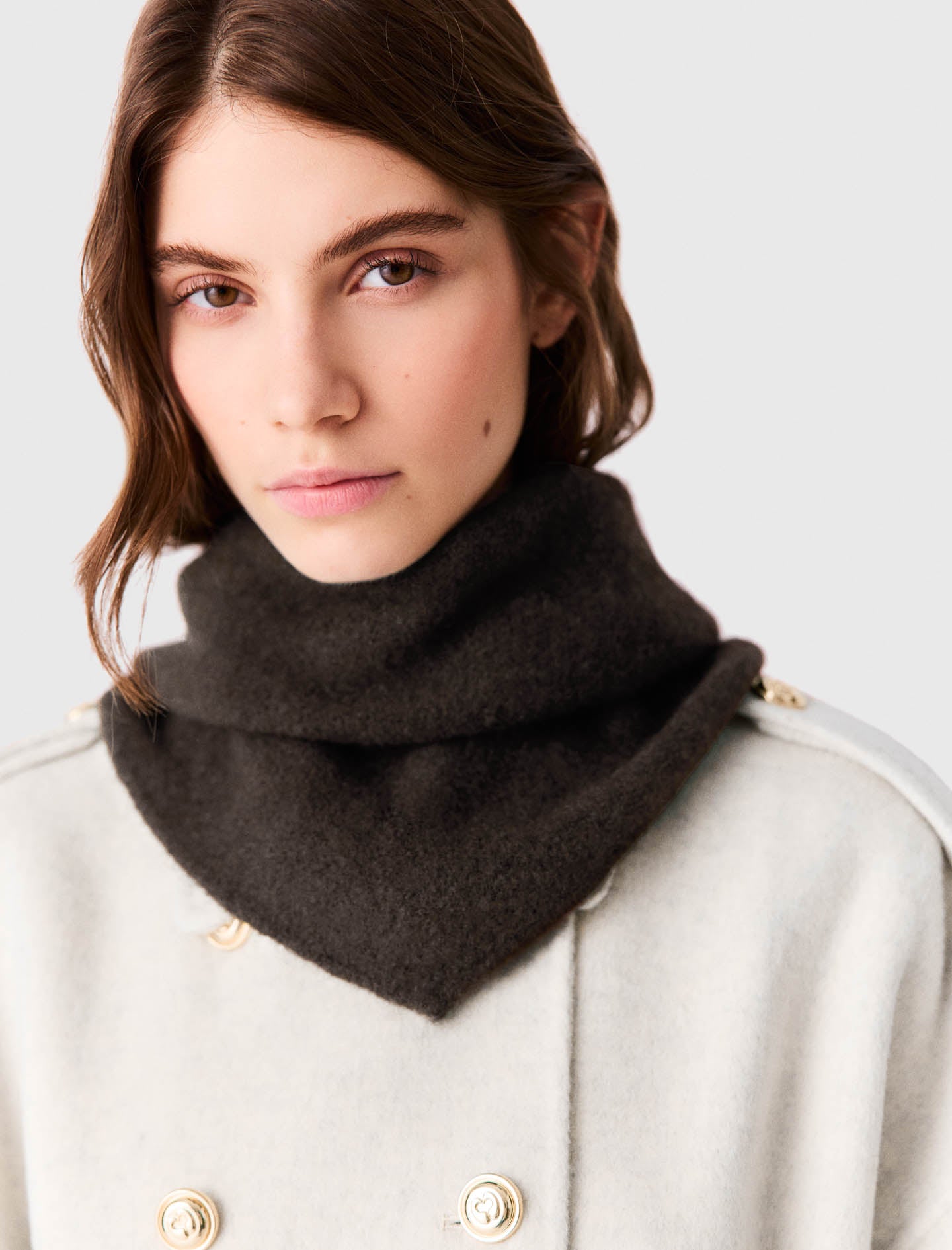 Yak blend triangle scarf Dark Brown