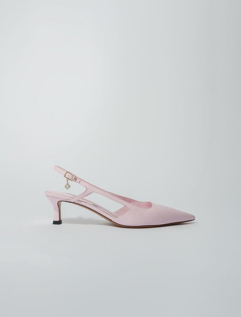Pink-Pointed leather pumps