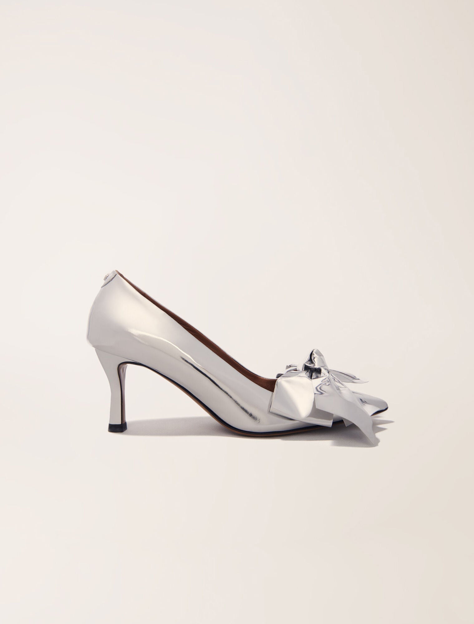 Leather pumps with bow detail Silver