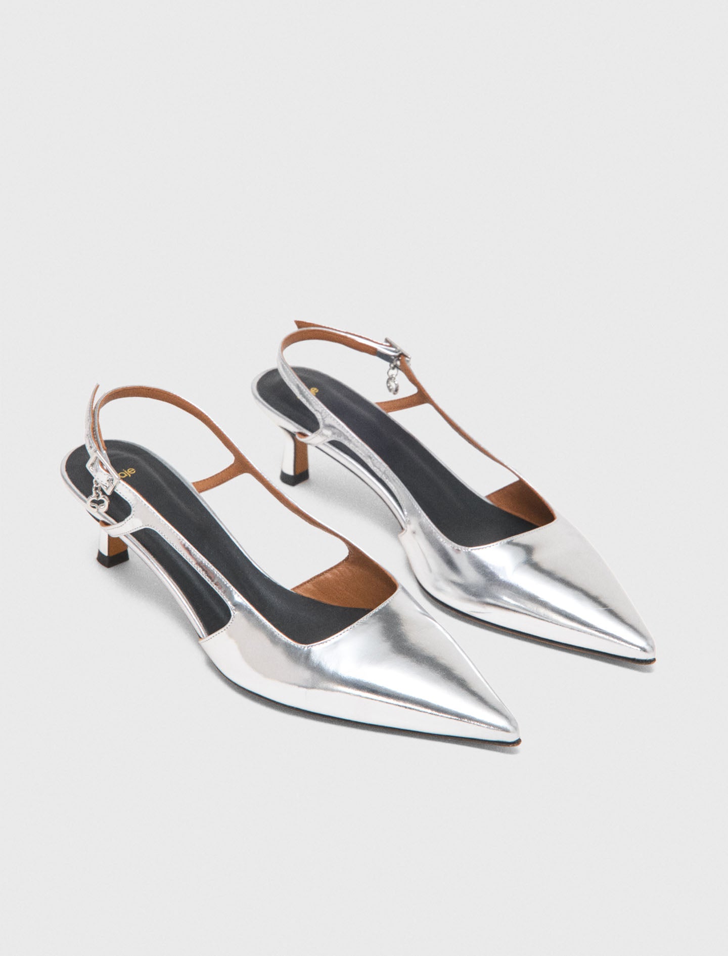Silver leather strappy heels Silvery