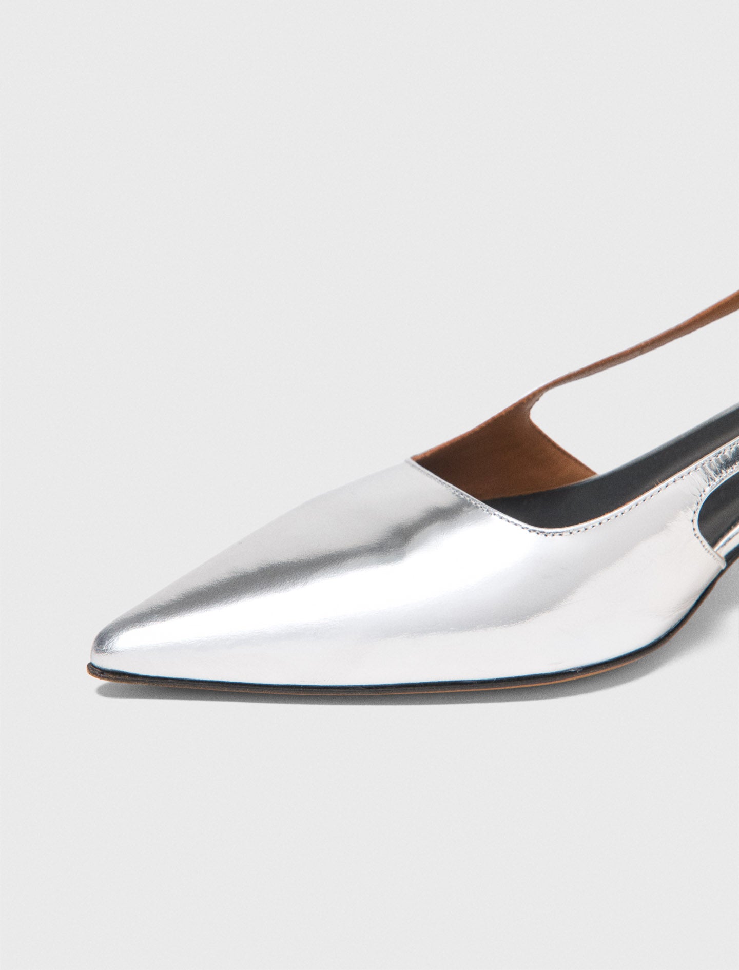 Silver leather strappy heels Silvery