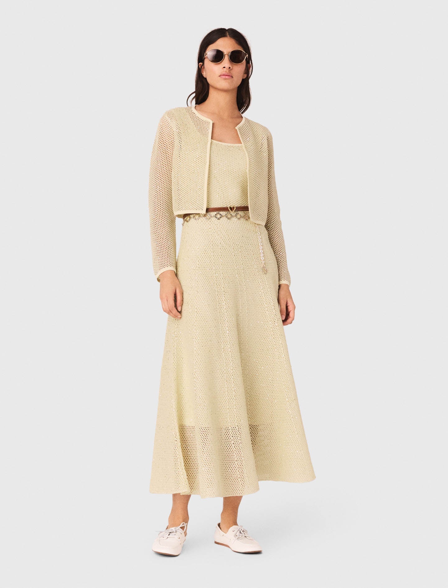 كارديغان قصيرة مزينة بأحجار الراين