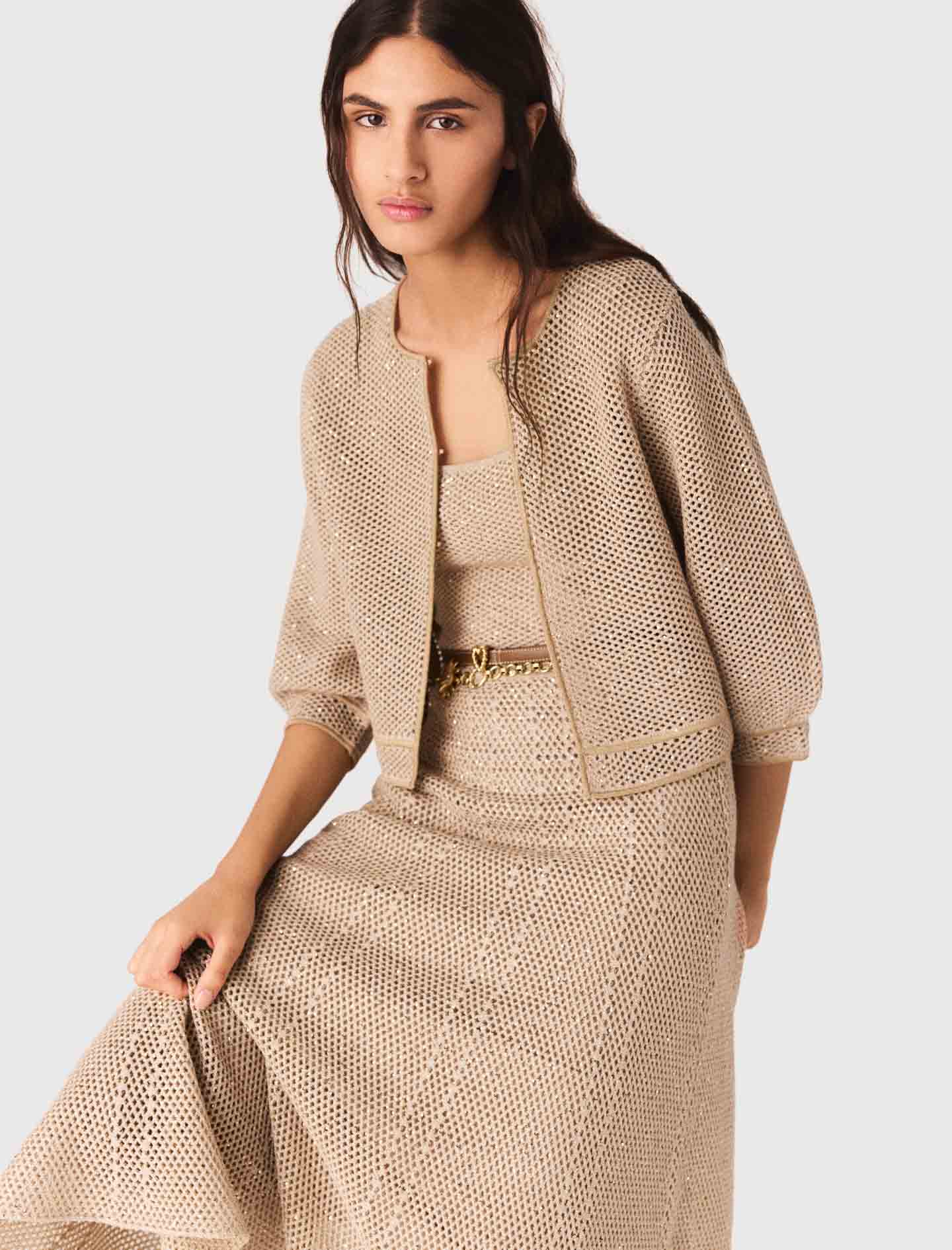 كارديغان مزينة بأحجار الراين