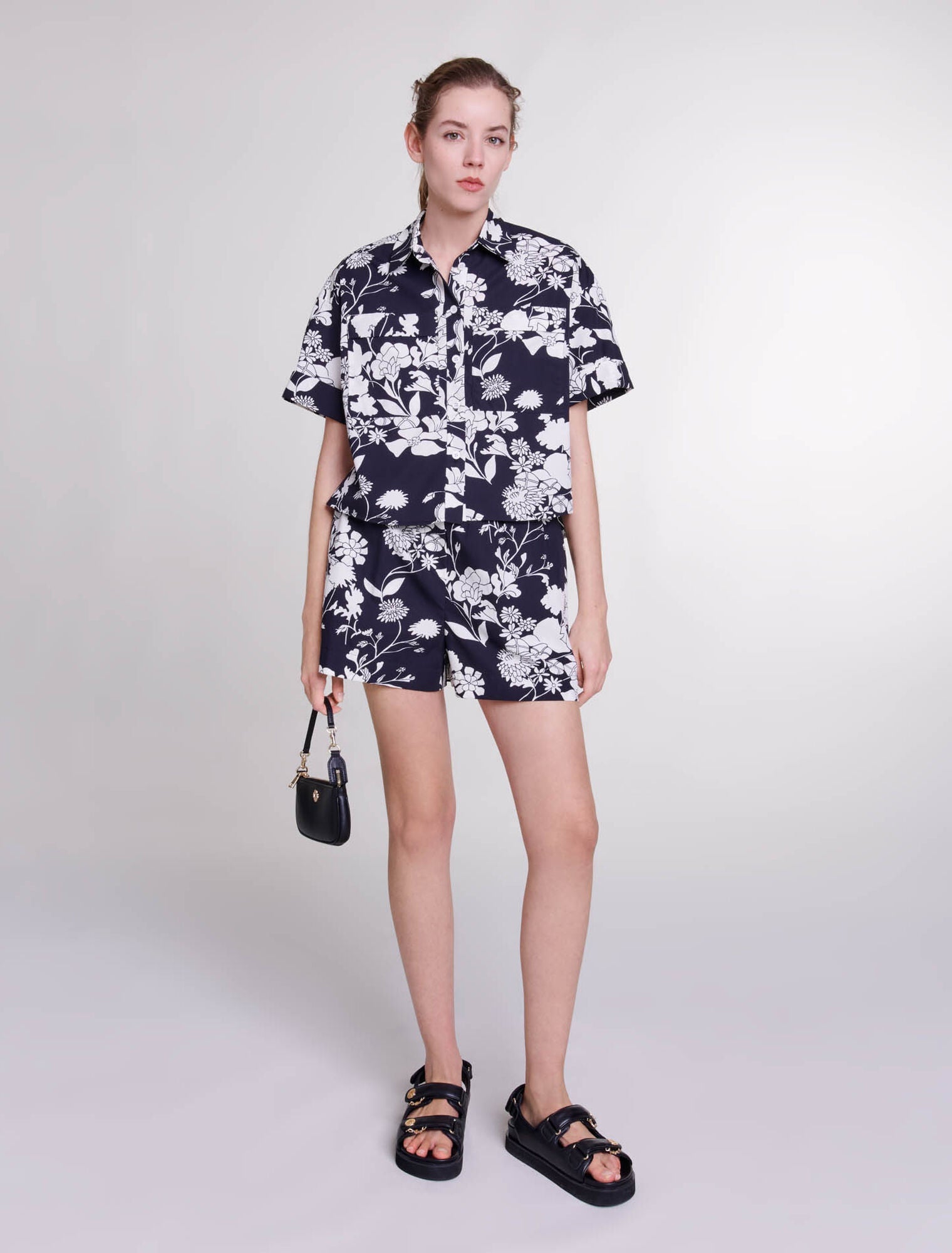 Print Ecru Black Floral-featured-Patterned cropped shirt