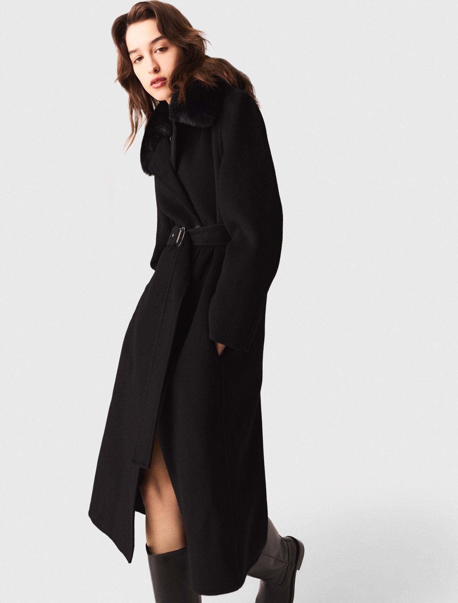 Double-faced coat with removable collar