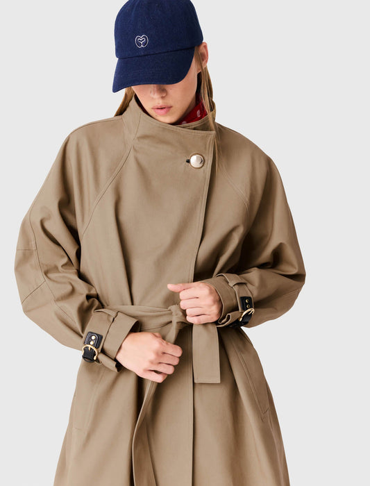 Long belted trench, gold buttons Beige