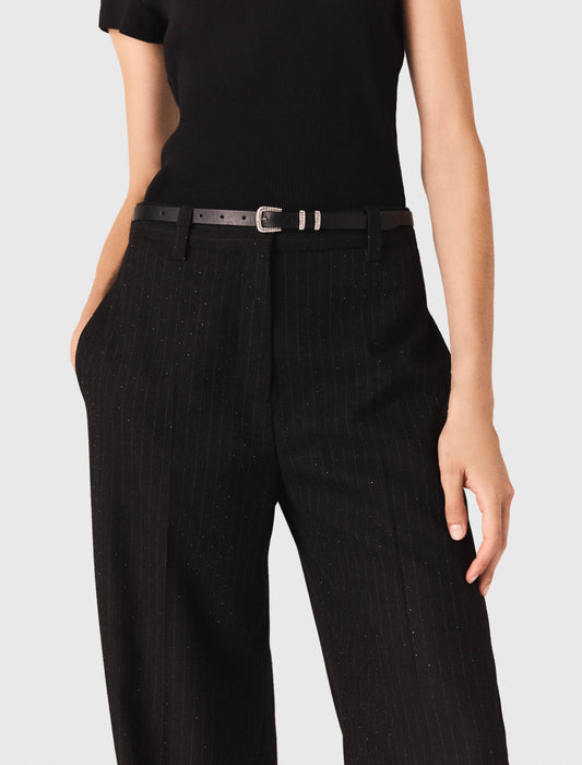 بنطلون بدلة مرصع بأحجار الراين باللون الأسود