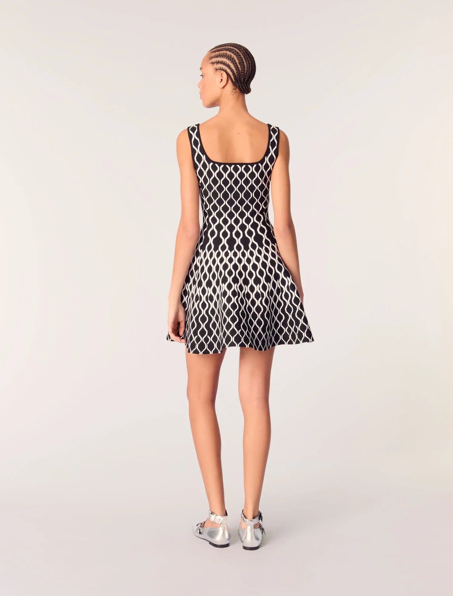 Black / White-Short patterned knit dress