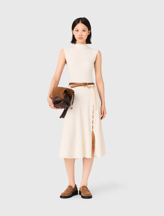 فستان بحياكة مضلعة لون بيج