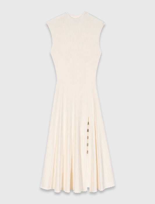 فستان بحياكة مضلعة لون بيج