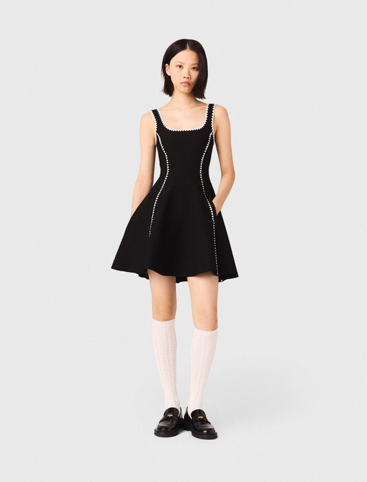 فستان أسود قصير