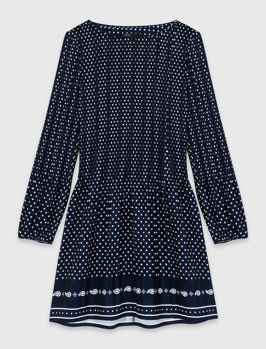 فستان منقط بثنيات