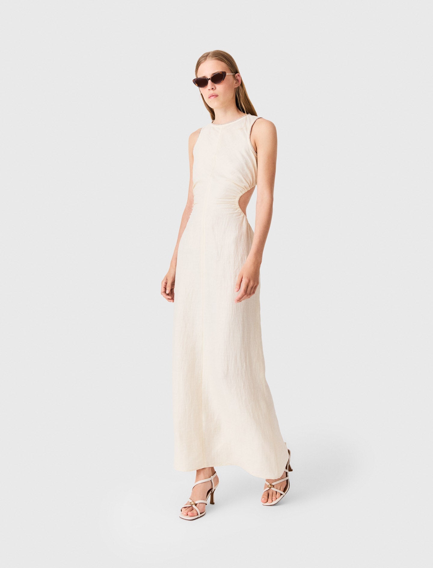 Open-back maxi dress Cream