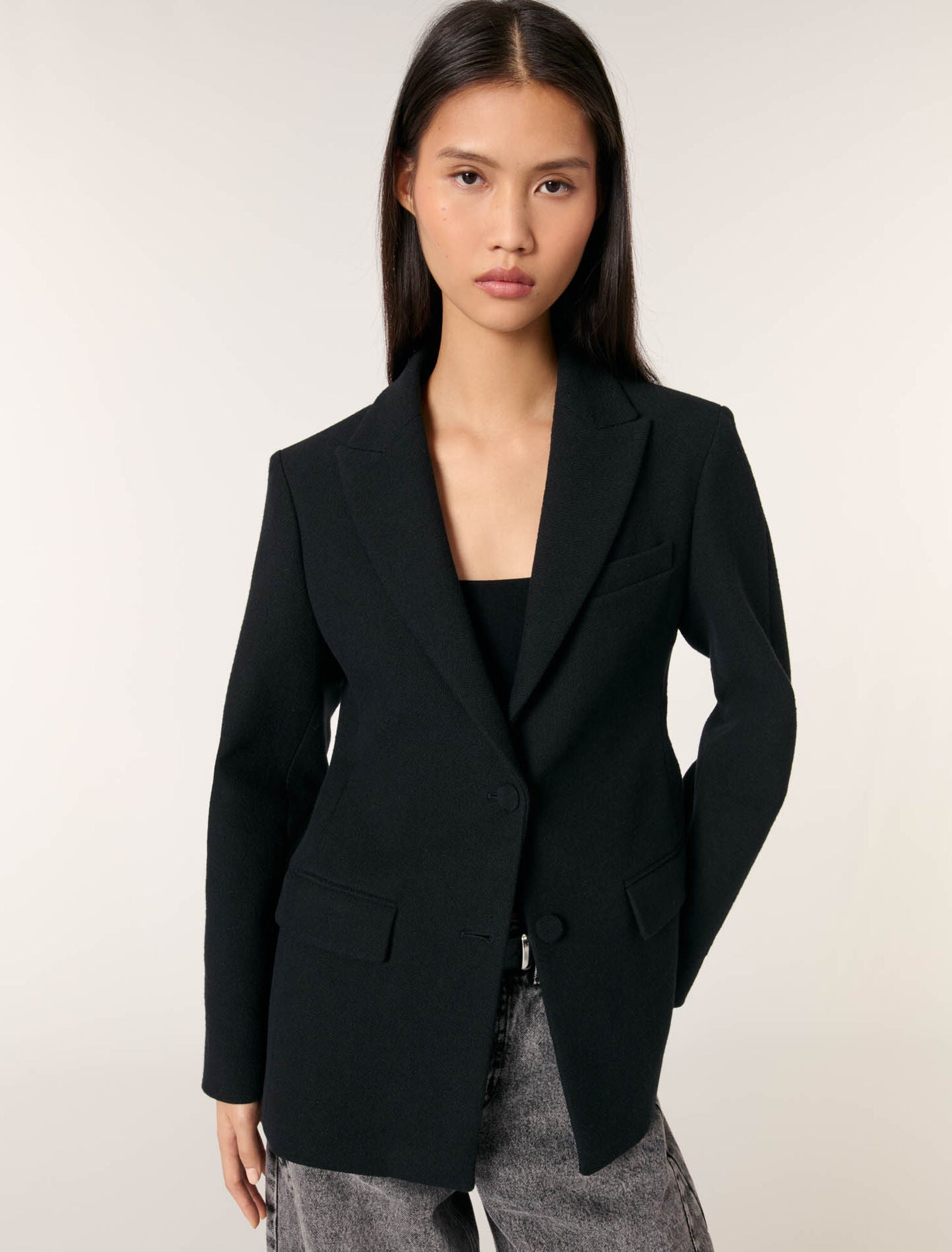 Black-Slim-fit suit jacket