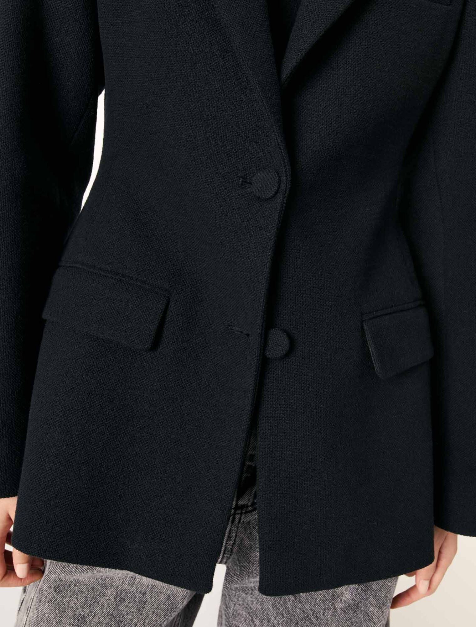 Black-Slim-fit suit jacket