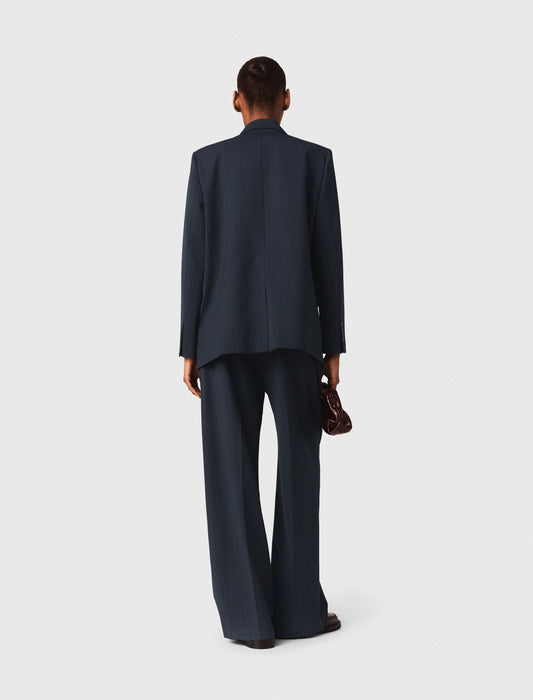 جاكيت بدلة بنمط مخطط